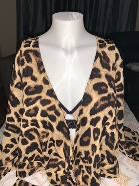 torrid Leopard Print Deep V Blouse in Tan and Black